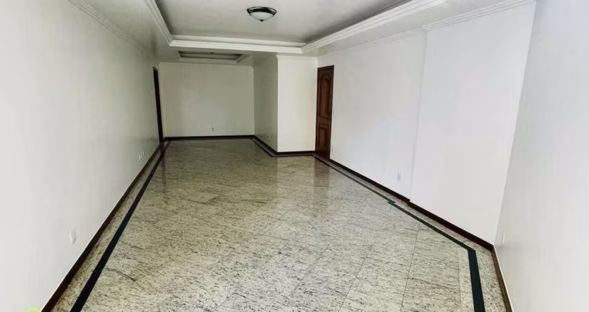 Apartamento Alto Padrão com 5 Qurtos sendo 2 com suíte e closet em Imbetiba, Macaé/RJ
