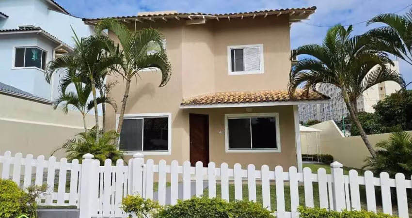 Casa duplex em condomínio com 3 quartos(1 suíte) no bairro da glória