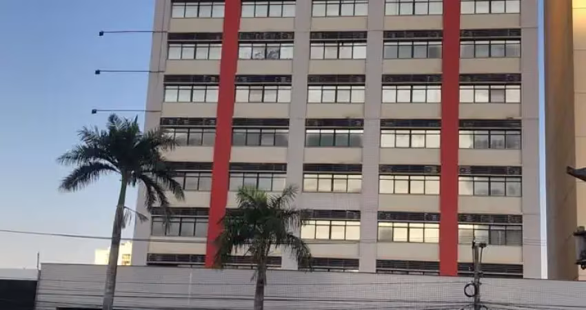Vende-se sala comercial na av. do CPA