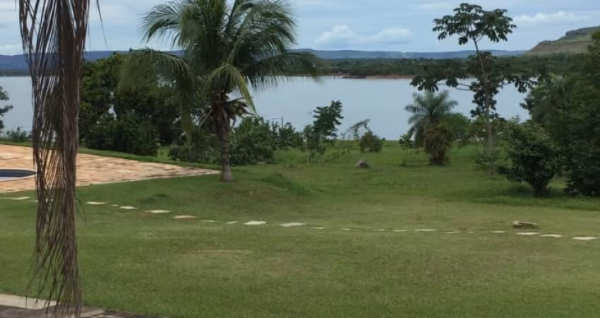 Vende-se terreno em condomínio as margens do lago do manso