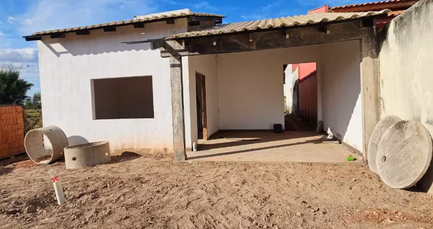 Vende-se casa em fase de acabamento no bairro jardim jockey club