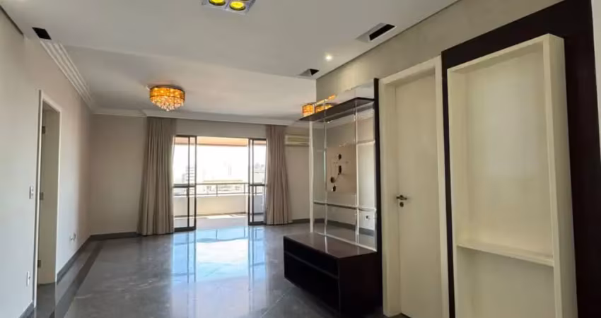 Aluga-se apartamento 250 m² na região do bairro goiabeiras
