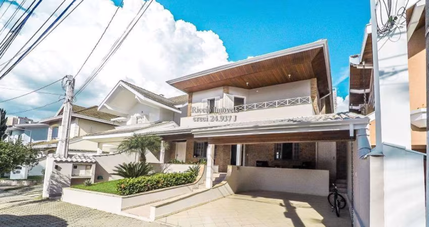 Sobrado Jd. Aquarius, 3 suítes, 360 m² terreno
