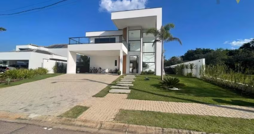 LINDA CASA NO RESIDENCIAL TERRA DA ALVORADA, C/363M² A.C E 800M² T. , 3 SUÍTES (1 MASTER COM BANHEIRA), PISCINA , ÁREA GOURMET, 6 VAGAS DE GARAGEM.