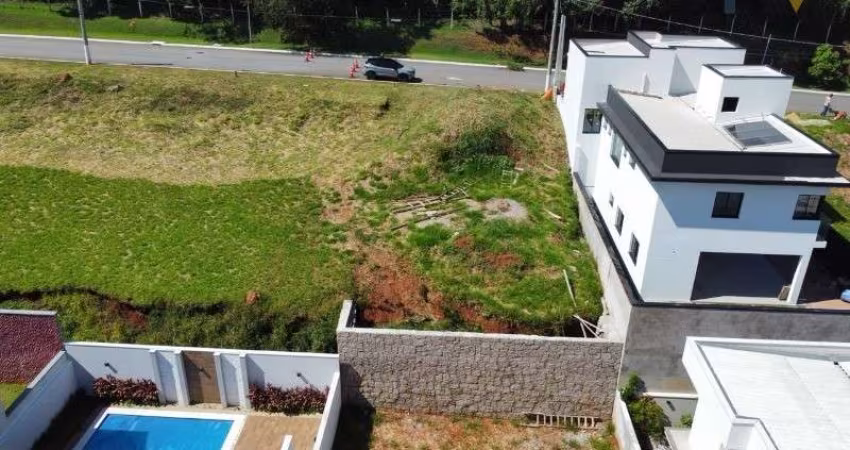 ÓTIMO TERRENO DE 300M² , A VENDA NO CONDOMÍNIO VILLA VERDE ,  ÓTIMA LOCALIZAÇÃO AO LADO DO JD. SAMAMBAIA E FÁCIL ACESSO A ROD. ANHANGUERA.