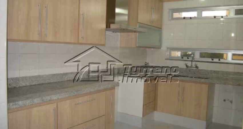 Amplo apartamento na Vila Adyana - 210 m² - 3 vagas