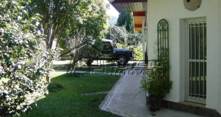 Casa em campos do jordão - estuda permuta por imóvel em são paulo