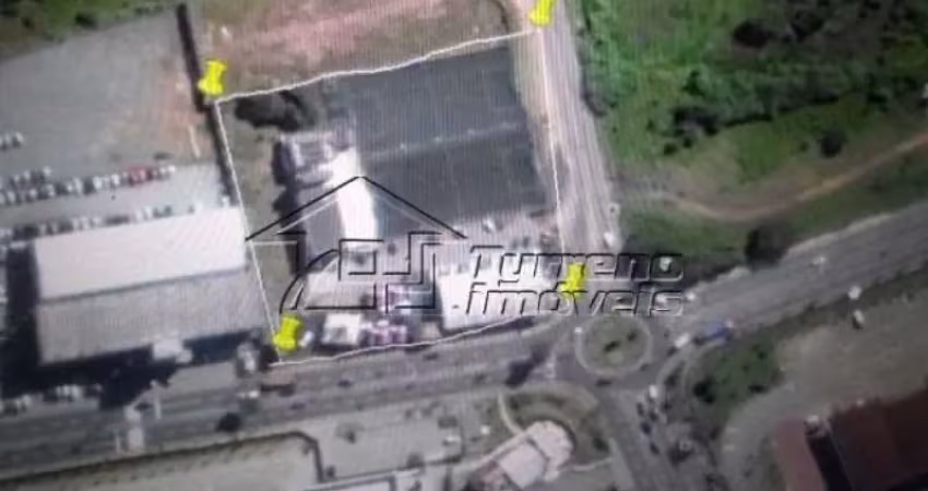 Terreno à venda na Avenida Prefeito Carlos Ferreira Lopes, Vila Mogilar, Mogi das Cruzes