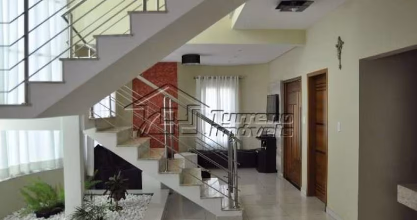 Sobrado em Condominio Jacarei de muito bom gosto
