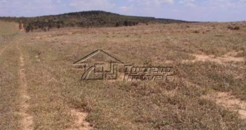 Área em Botucatu com excelente topografia