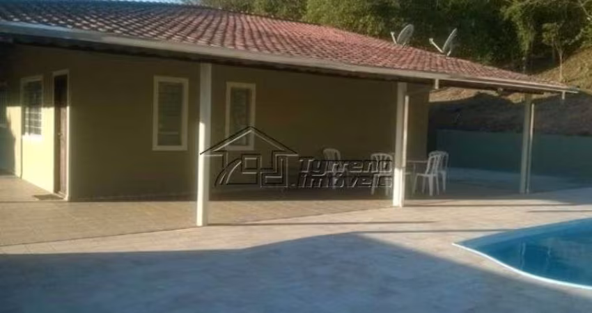 Linda Chácara com terreno de 20.000m² em Jacareí