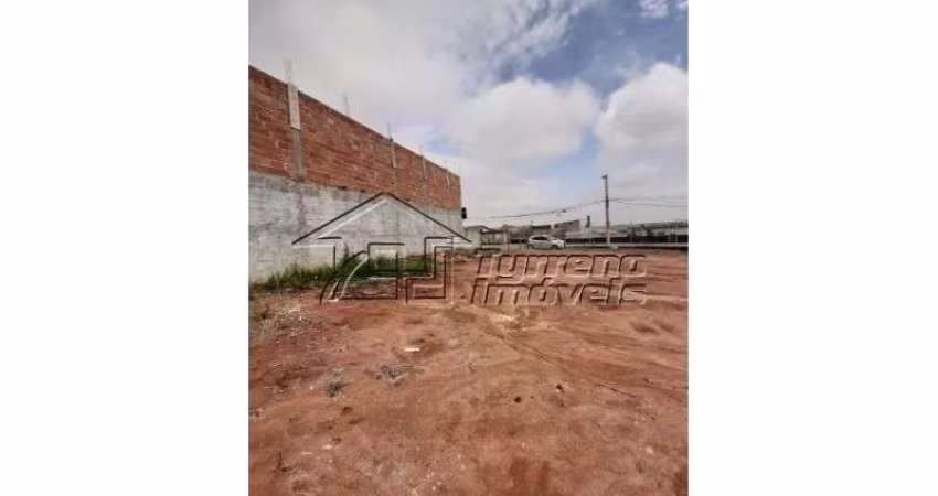 Terreno plano na zona leste 135m²