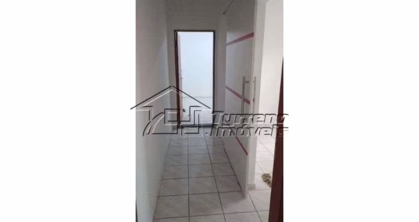 Sobrado com 3 dormitórios, suíte, 2 vagas de garagem