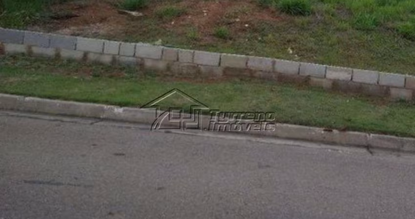 Terreno com 252m² no Residencial Mantiqueira