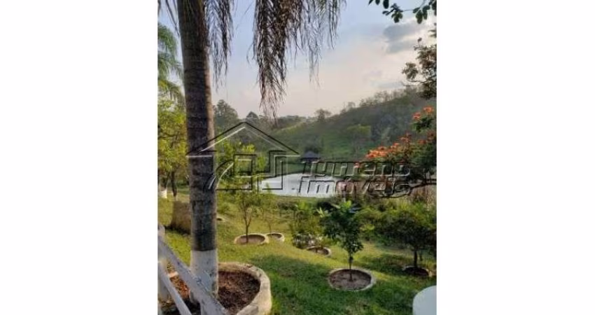 Lindo Sítio com excelente localização em Jacareí
