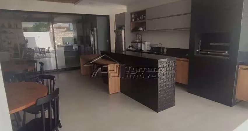Casa com 5 suítes em condomínio de alto padrão no urbanova