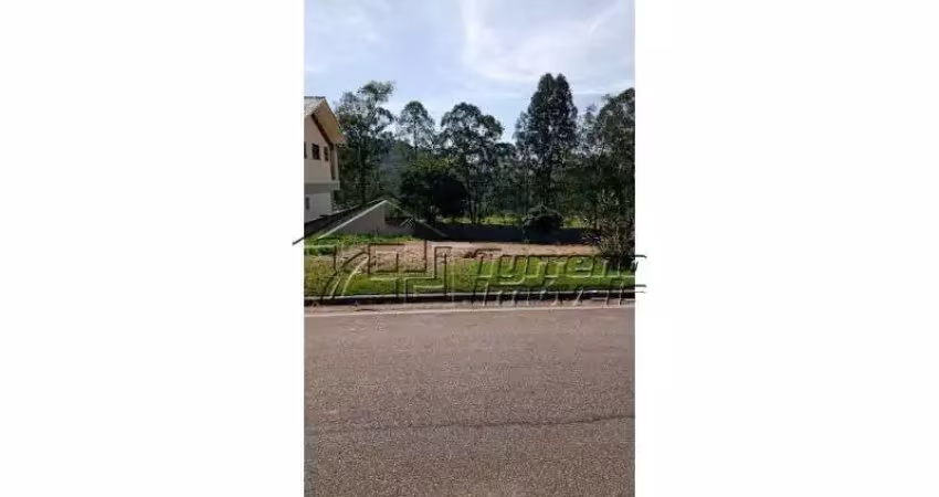 Terreno com 1.000m2 em condomínio fechado em jambeiro