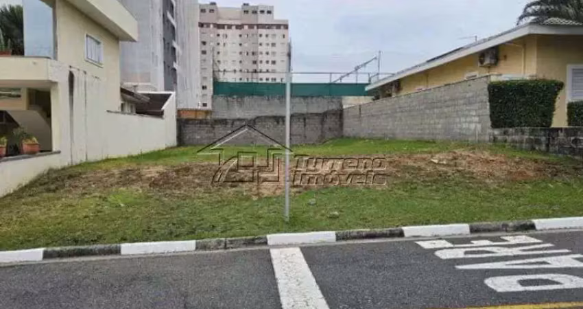 Excelente terreno em condomínio fechado em jacareí - sp