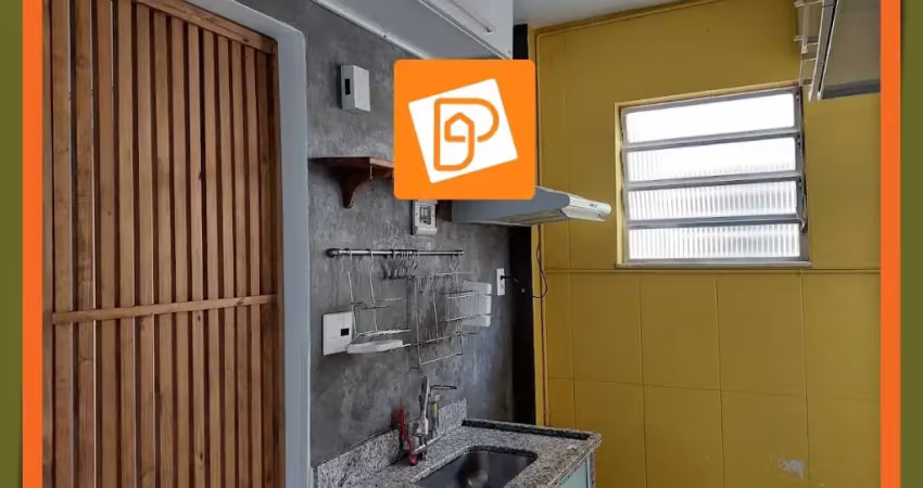 Apartamento remodelado à venda no quitandinha dois quartos .