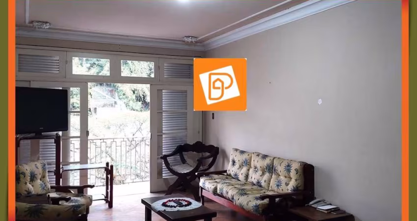 Centro, Petrópolis, RJ- Apartamento &#224; venda com 3 quartos sem vaga.