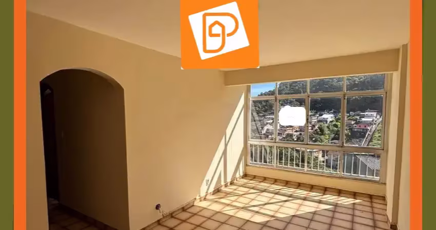 Apartamento à venda no quitandinha, andar baixo com vista livre