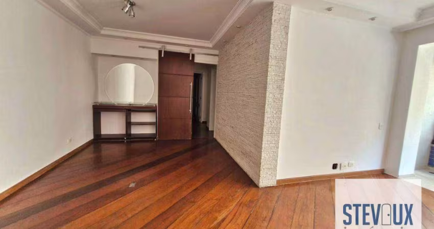Apartamento em Moema Pássaros reformado com 3 dormitórios próximo ao metrô Eucaliptos
