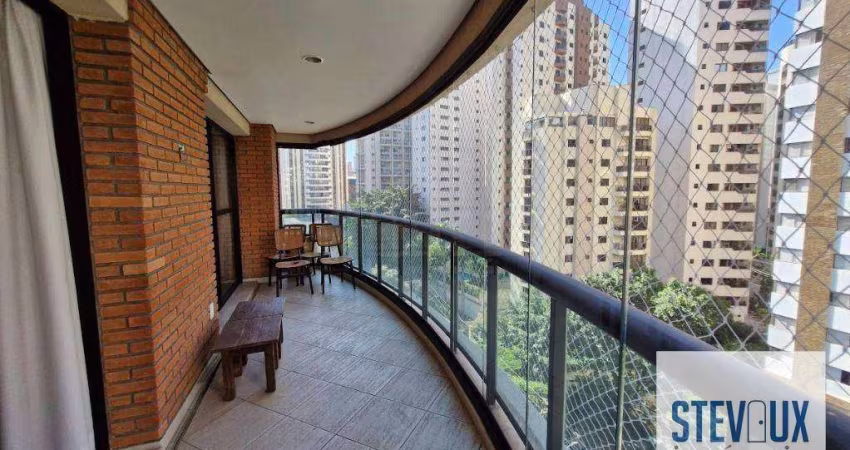 Apartamento com varandão na sala e próximo a escola Móbile!