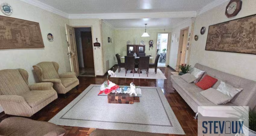 Amplo Apartamento em Moema Pássaros com 4 Quartos e Varanda, Próximo ao Metrô e Parque Ibirapuera