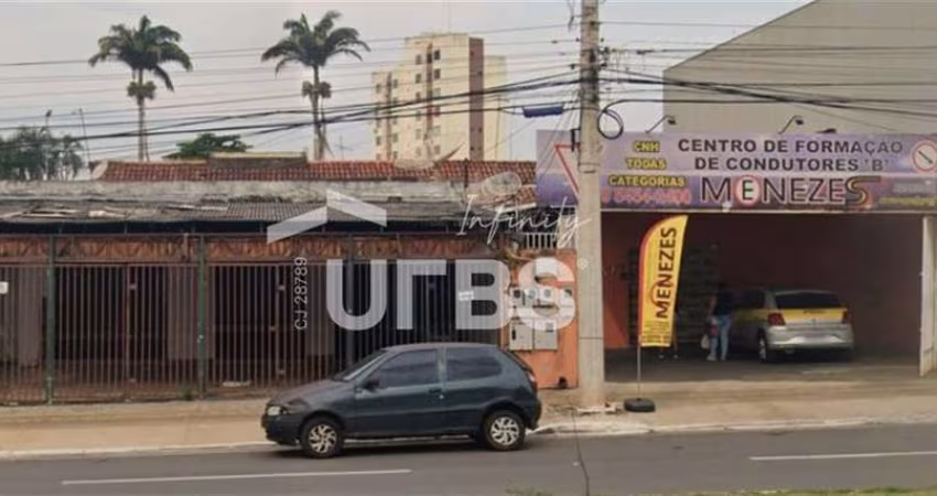 0 - Imóvel Comercial 3 quartos, sendo 1 suíte