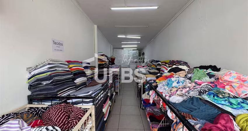 EXCELENTE OPORTUNIDADE, LOJA COMERCIAL MONTADA.