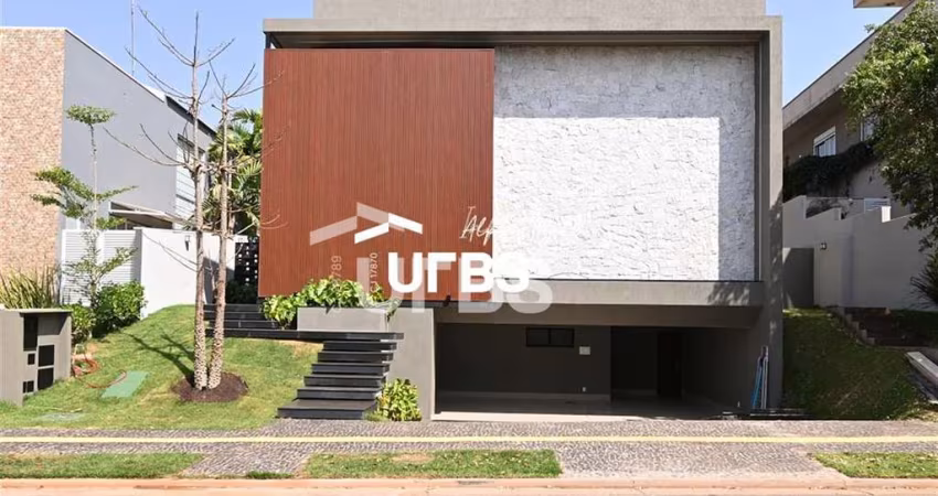 LUXUOSO SOBRADO ALPHAVILLE ARAGUAIA / 447 M2 / 5 SUITES / 3 VGS