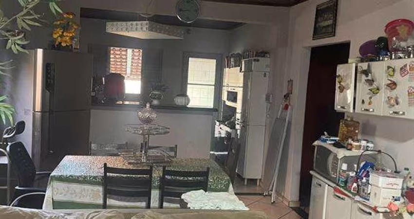 0 - Casa 3 quartos, sendo 1 suíte