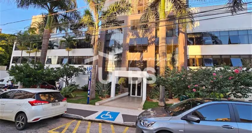 Apartamento no Setor Bueno,  13º andar. Três suítes plenas. A melhor área de lazer da região.
