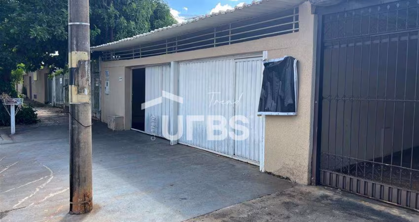 0 - Casa 3 quartos, sendo 1 suíte