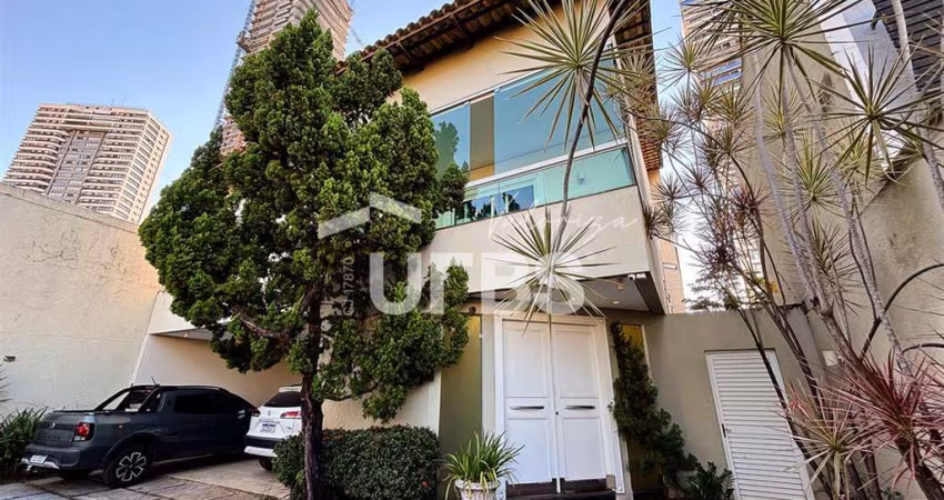SOBRADO MARISTA - 5 SUÍTES - 473m²