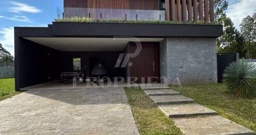 Sobrado No Condomínio Alphaville