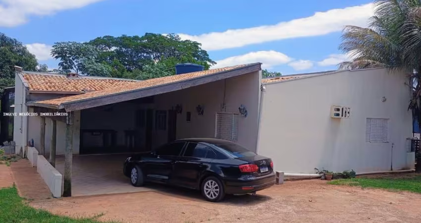 Chácara para Venda em Álvares Machado, 3 dormitórios, 1 suíte, 2 banheiros
