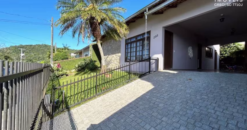 Casa com 3 quartos, Bom Retiro, Joinville - R$ 769 mil, Cod: 158