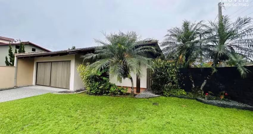 Casa com 4 quartos, Santo Antônio, Joinville, Cod: 282