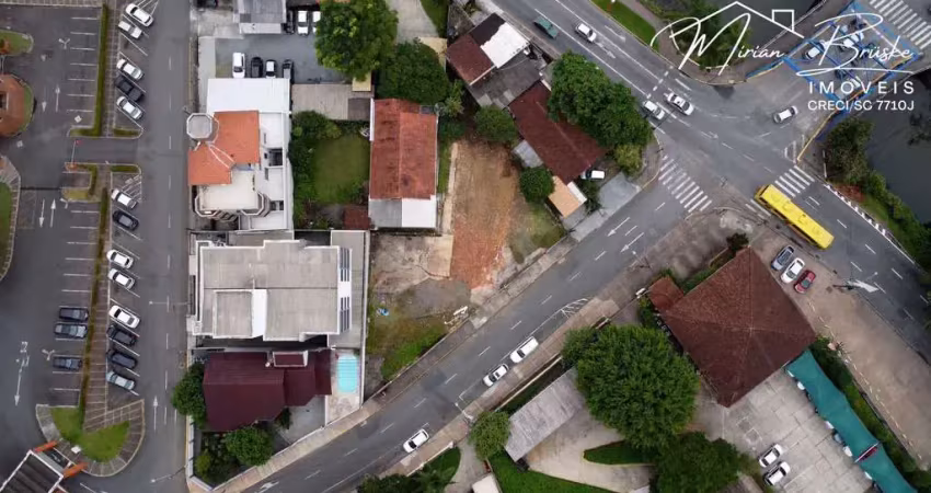 Terreno à venda no Saguaçu, Joinville 