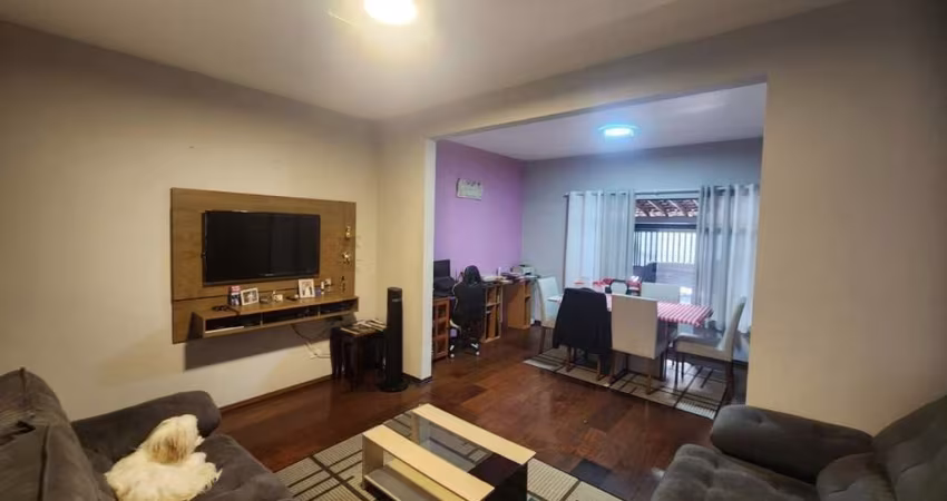 Casa para Venda em São Bernardo do Campo, Nova Petrópolis, 3 dormitórios, 1 suíte, 2 banheiros, 2 vagas