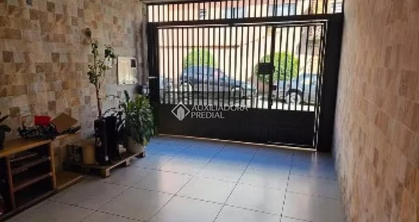 Sobrado para Venda em São Bernardo do Campo, Parque Botujuru, 2 dormitórios, 2 suítes, 4 banheiros, 1 vaga