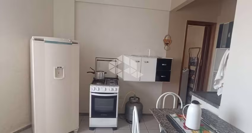 KITÃO MOBILIADO C/ 30M² P/ VENDA NA VILA MIRIM. PRAIA GRANDE SP.