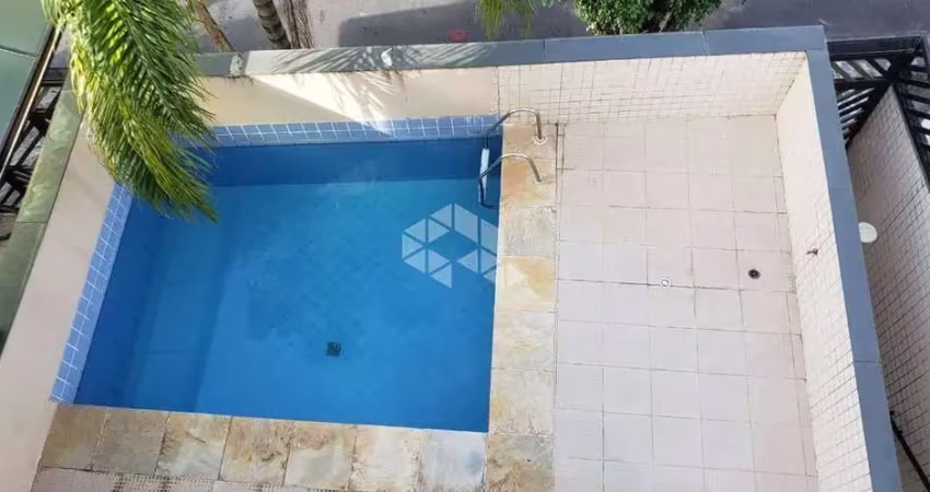 Apartamento 01 dorm. c/ vaga e sacada, prédio c/ piscina. vila tupi, praia grande sp.