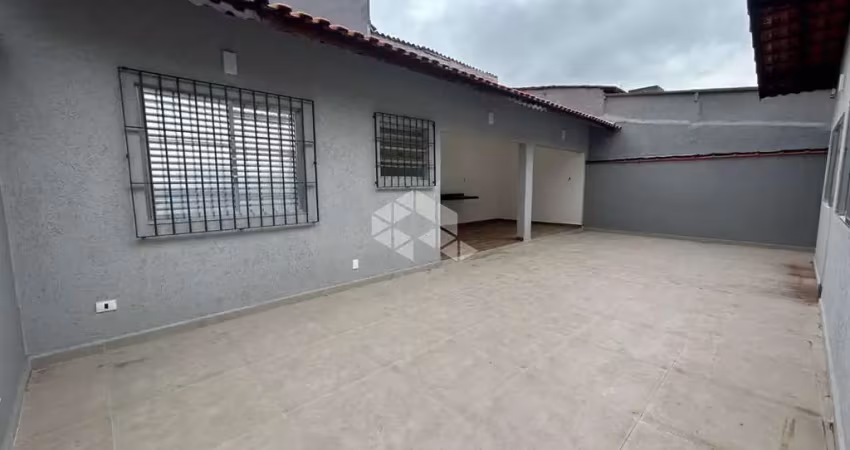 CASA ISOLADA C/ 04 DORMS. (01 SUITE) SALA, COZ. ÁREA DE SERVIÇO, 02 WC, ESPAÇO GOURMET, EDÍCULA NOS FUNDOS.