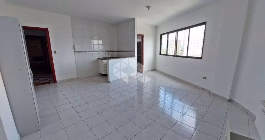 OPORTUNIDADE!!! KITÃO, 40,00 ÁREA ÚTIL, 500 MTS DO MAR, OCIAN, PRAIA GRANDE SP.