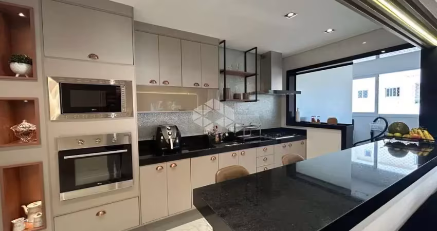 Apartamento mobiliado, 03 dorms. (02 suites) 02 vagas, sacada envidraçada. canto forte, praia grande sp.,