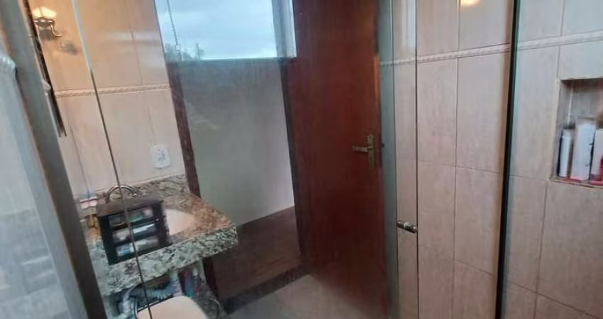 Sobrado para Venda em Mogi das Cruzes, Vila Suissa, 3 dormitórios, 1 suíte, 2 banheiros, 2 vagas