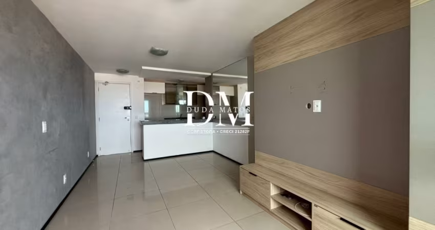 Lindo apartamento pronto para morar no Bairro Parque Iracema, com armários projetados  e piscina