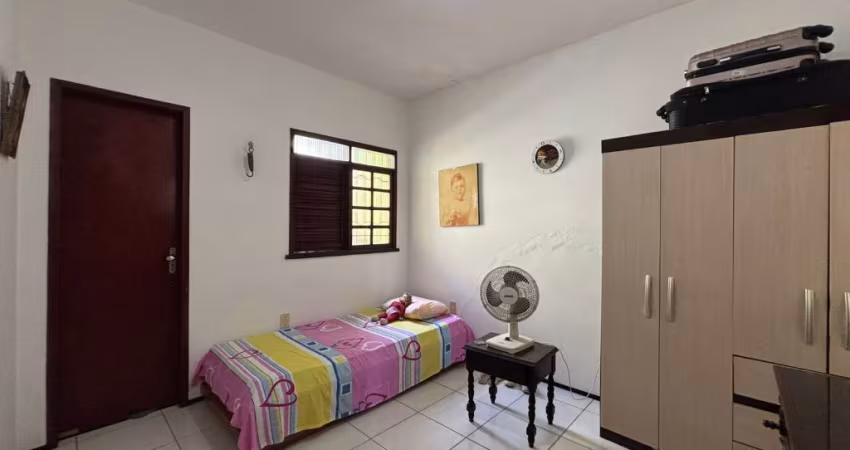 Duplex à venda próximo ao Colégio Master, Cidade dos Funcionários, com 4 suítes